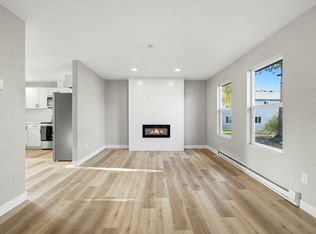 2325 Yew St #A, Bellingham, WA 98229