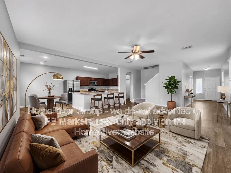 4 bed, 2.5 bath, 2490 sqft, $2,245 — Photo 3