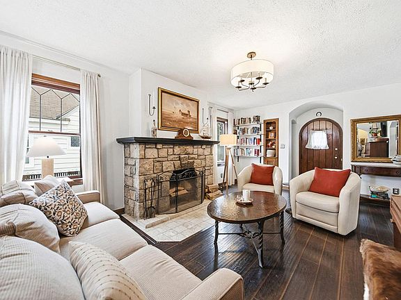 4th image of 241 S Brinker Ave