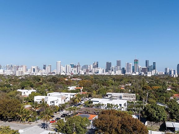 3rd image of 1441 SW 17th St