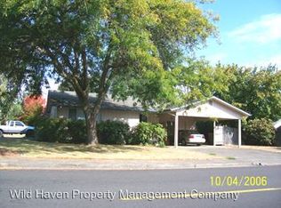245 NW 19th St, McMinnville, OR 97128