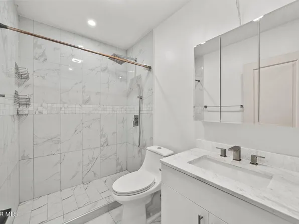 2321 W Avenue M #4, Palmdale, CA 93550