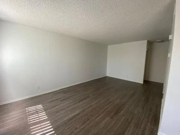 Sierra Canyon Apartments — Photo 1