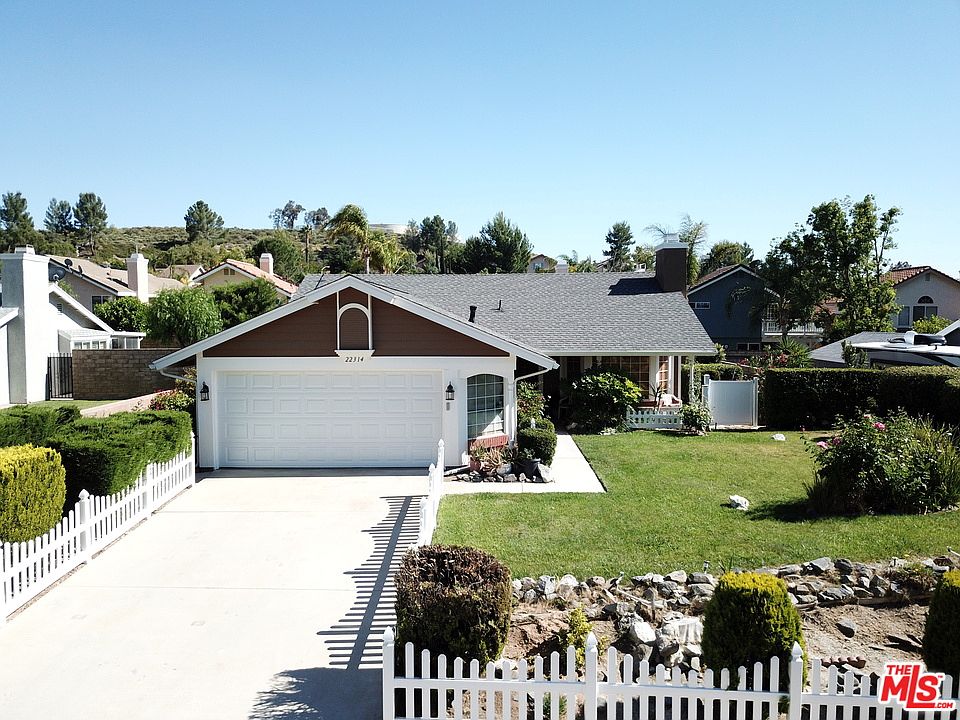1st image of 22314 Barcotta Dr