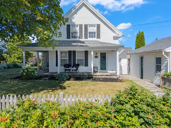 1984 Harpswell Island Road, Harpswell, ME 04003