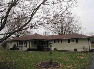 825 Elm Dr, Bluffton, IN 46714