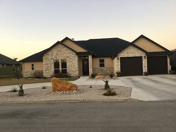 4 BR, 3 Bath, Open Concept
