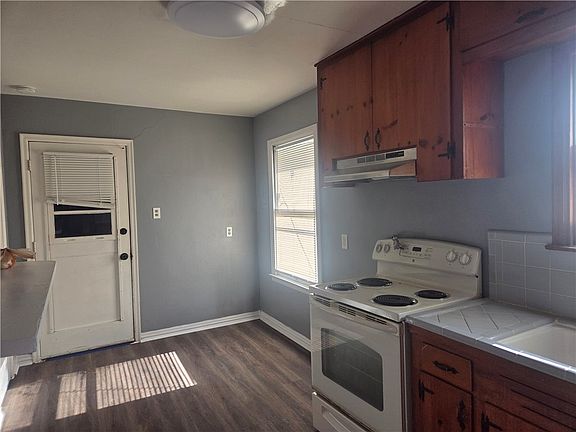 5th image of 4906 Andover Dr