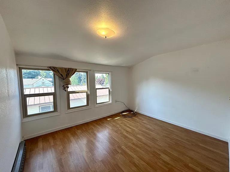 304 S Anderson St — Photo 23