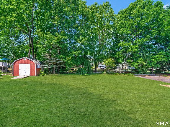 5th image of 779 Ridge Road