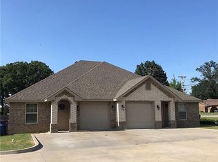 2773 Oakview Rd, Fort Smith, AR 72908