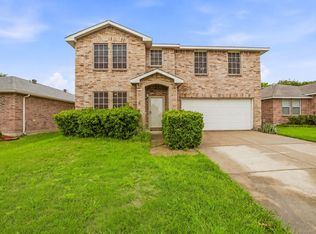 16617 Woodside Dr, Justin, TX 76247