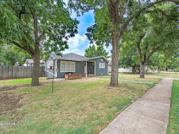 732 Race St, Baird, TX 79504