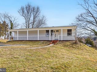 5717 Shaw Dr, Frederick, MD 21704