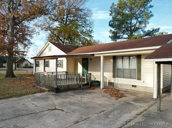 501 W Main St, Stigler, OK 74462