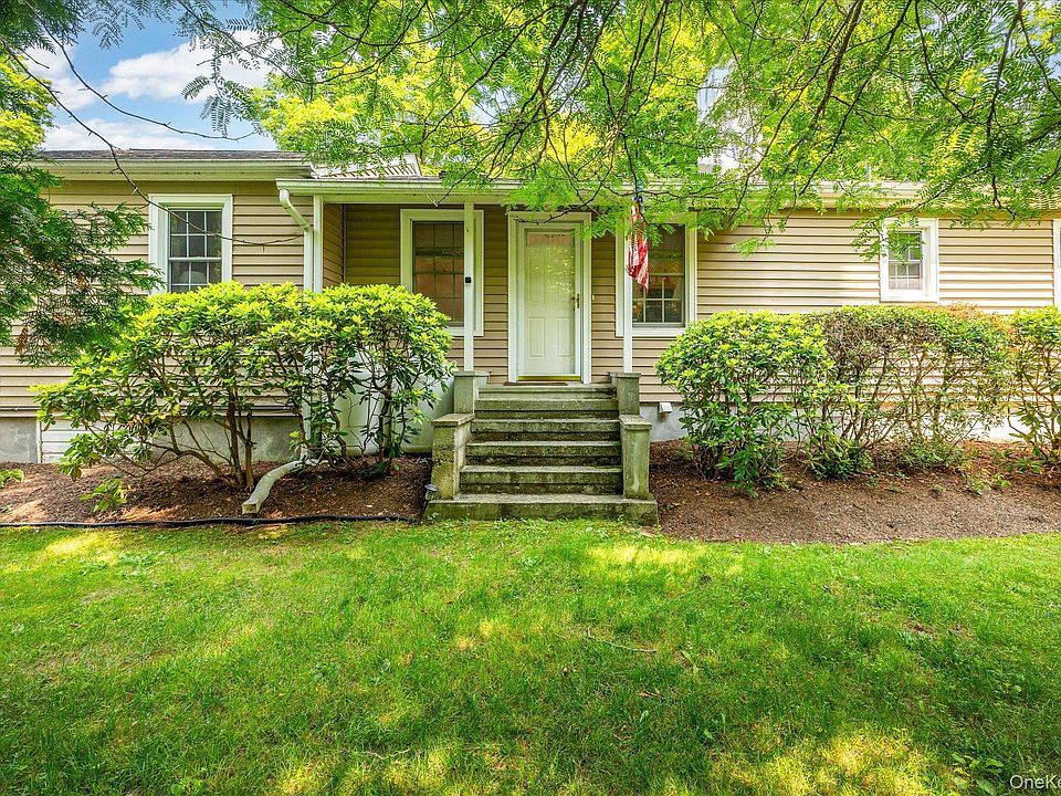1st image of 12 Lakeview Drive