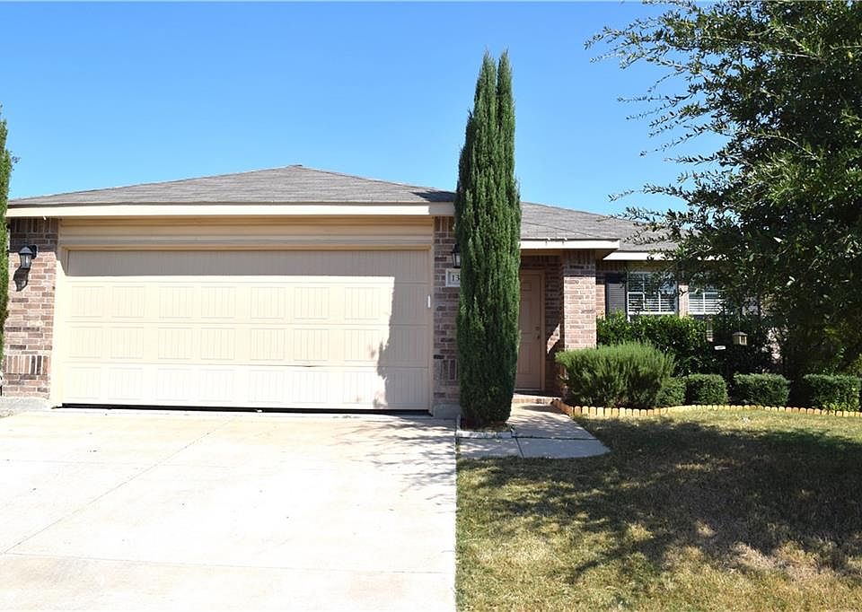 1st image of 1359 Emily Ct