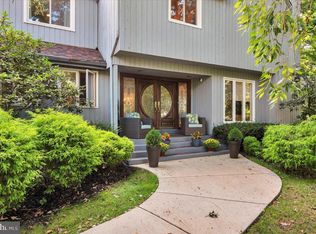 6 Nolen Cir, Voorhees, NJ 08043