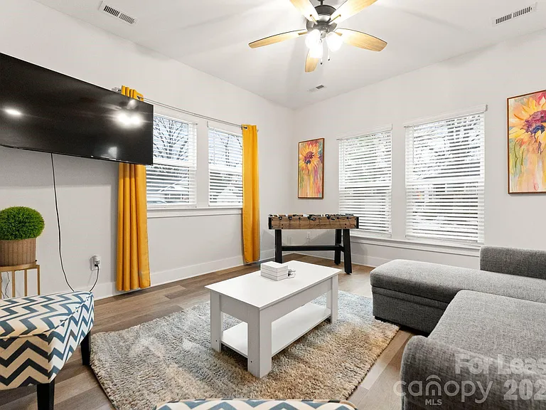 648 W End Dr — Photo 9