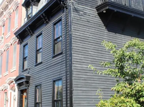 667 Ferry St, Easton, PA 18042