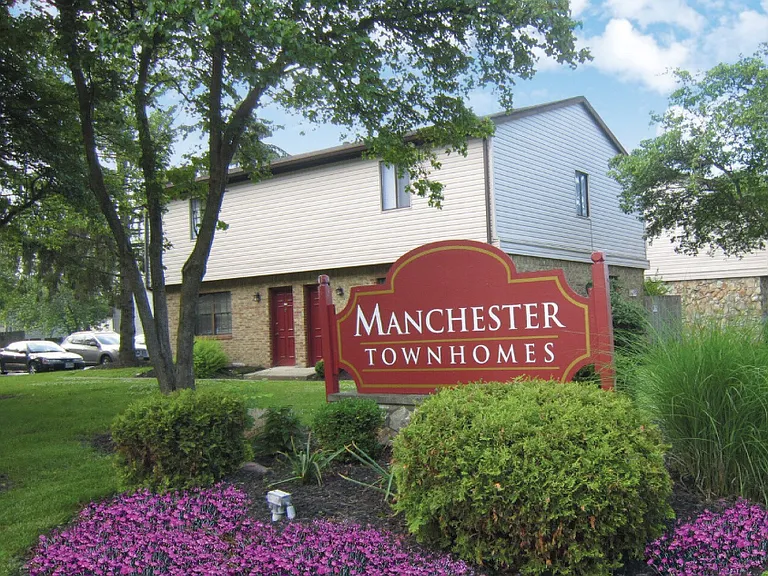 Manchester Townhomes — Photo 6