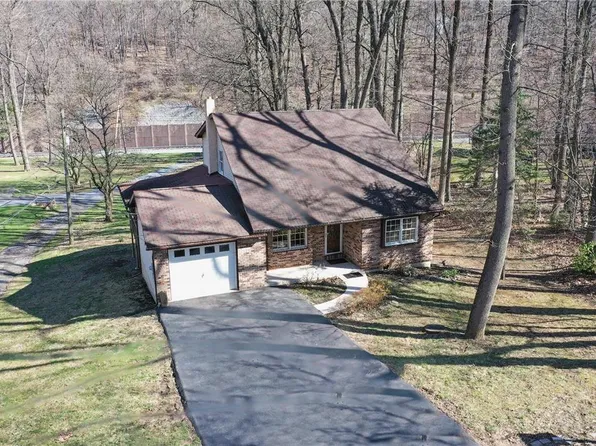 2345 W Rock Rd, Allentown, PA 18103