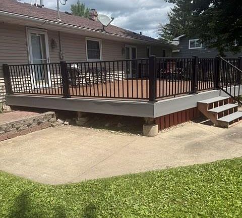 4th image of 1717 Canary Dr