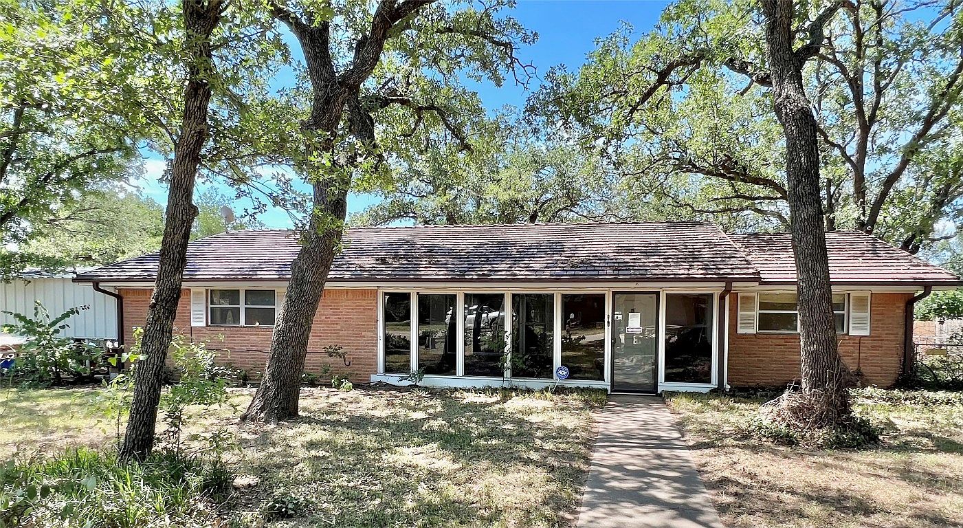 401 NW 32nd St, Mineral Wells, TX 76067 Zillow