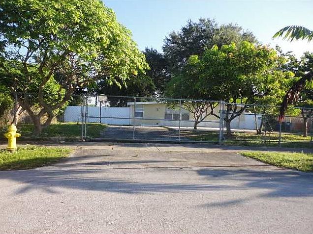2nd image of 109 Clifton Rd #1