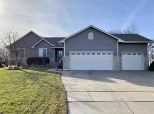2525 S Prescott Cir, Wichita, KS 67215