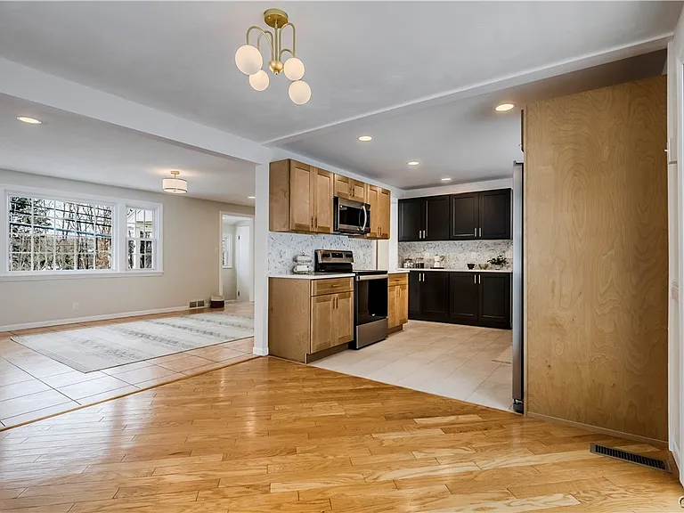 63 Higby Rd — Photo 14