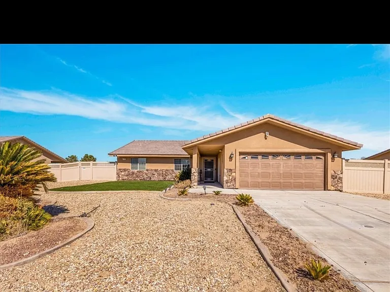 4709 Saddlehorn Rd — Photo 3