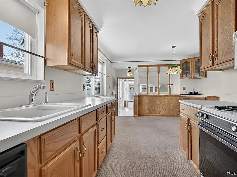 11480 Hanford Dr — Photo 5