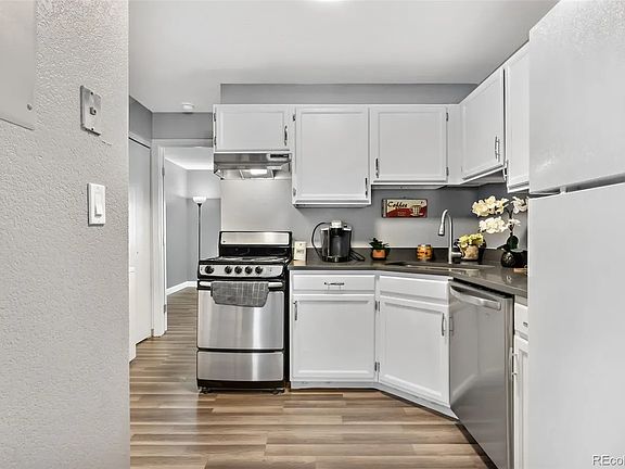 5th image of 63 S Sable Blvd APT E16