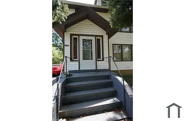 Building Photo - 3392 Desota Ave #UP