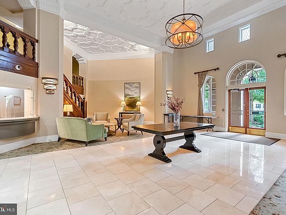 3rd image of 4707 Connecticut Ave NW APT 204