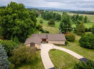 525 Fairway Dr, Harrisonburg, VA 22802