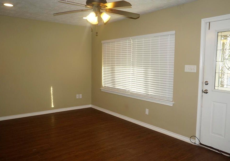 1st image of 705 Fairview Ave #705