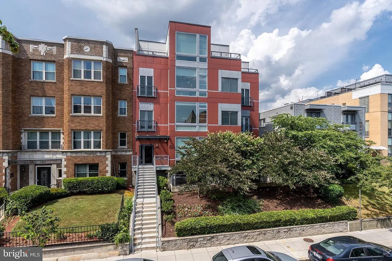 1443 Chapin St NW — Photo 2