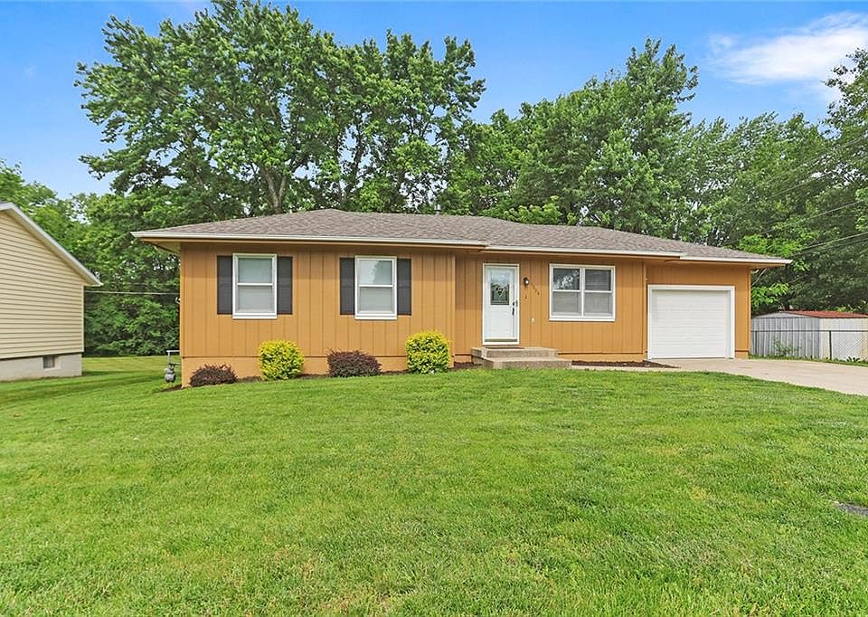 1604 Parkwood Dr, Harrisonville, MO 64701 Zillow
