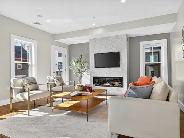 16 McBride St #1, Jamaica Plain, MA 02130