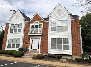 317 Clayton Crossing Pl APT D, Ballwin, MO 63011