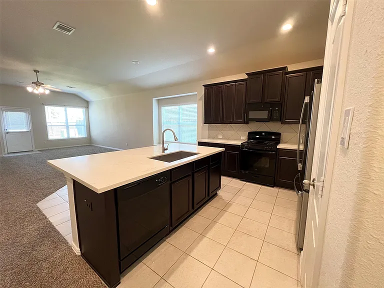 1507 Bella Garden Ct — Photo 9
