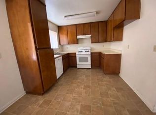 16428 Apple Valley Rd #3, Apple Valley, CA 92307