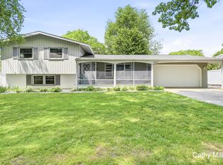 2223 Rosewood Ave SE, Grand Rapids, MI 49506