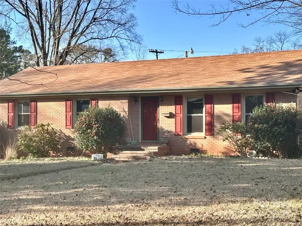 6233 Bridgeport Dr, Charlotte, NC 28215