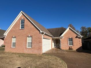 1330 Siskin Dr, Cordova, TN 38016