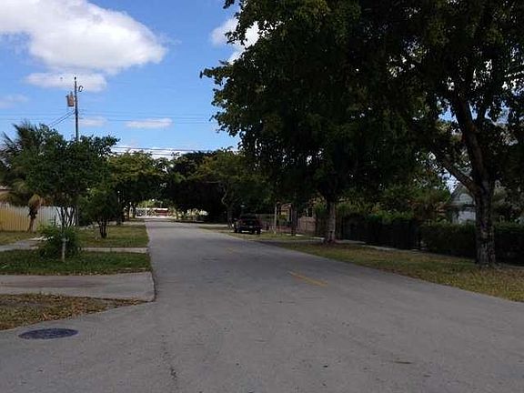 5th image of 1170 NW 122nd St