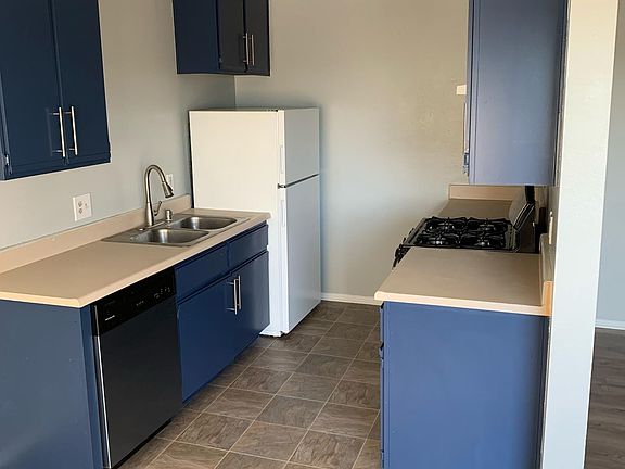 5th image of 3422 Chapman St #11
