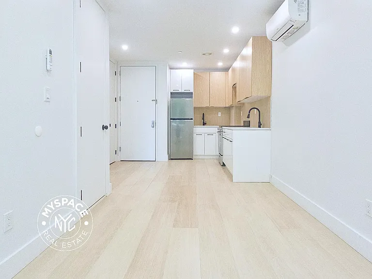 638 Lafayette Ave #2B — Photo 6